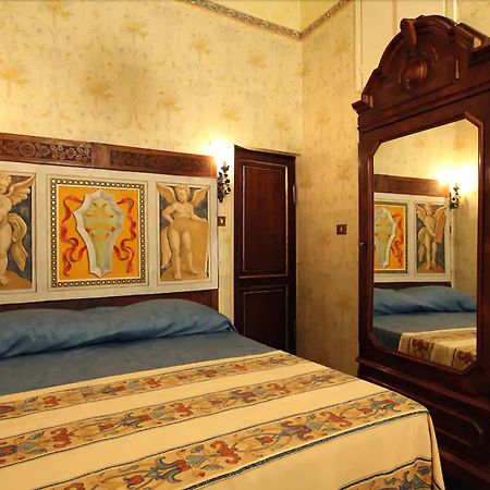 Antica Dimora Dell'Orso Bed & Breakfast Rome Exterior photo