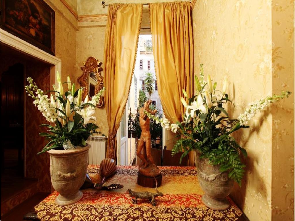 Antica Dimora Dell'Orso Bed & Breakfast Rome Exterior photo